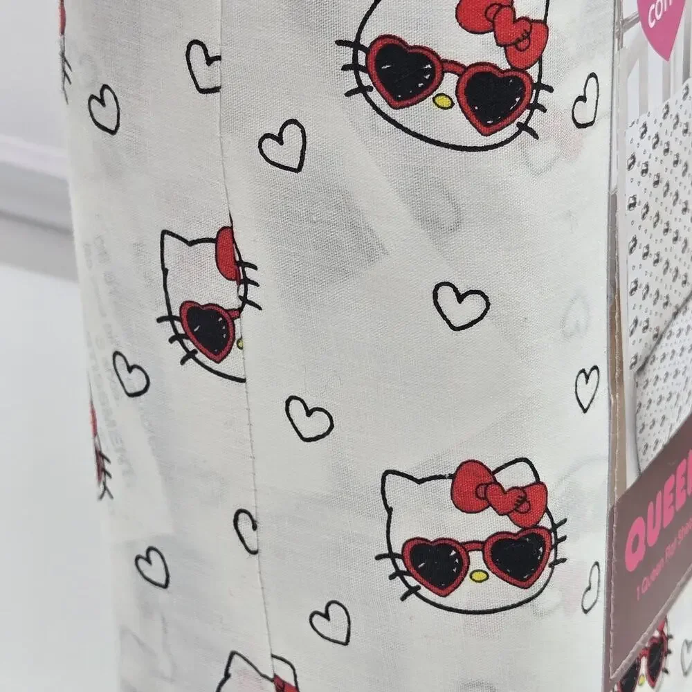 4 piece Sanrio Hello Kitty & Friends Sprinkles & Hearts Queen Sheet Set NEW
